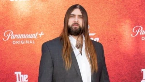 Dünya ulduzunun oğlu anasını döyməkdə ittiham olunur - FOTO