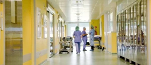 Özəl klinikalarda və apteklərdə yoxlamalar aparılacaq