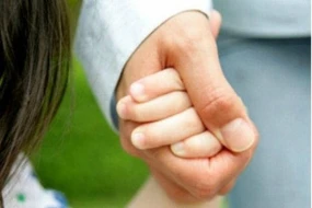Sosial şəbəkədə övladını satmaq istəyən ananın uşağı əlindən alındı - YENİLƏNİB
