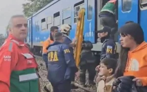 Argentinada qatarlar toqquşdu - 60 nəfər yaralanadı