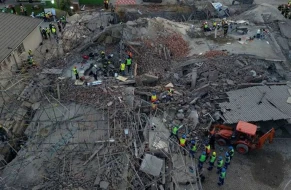 Cənubi Afrikada bina çökdü - Ölənlərin sayı 32-yə yüksəldi