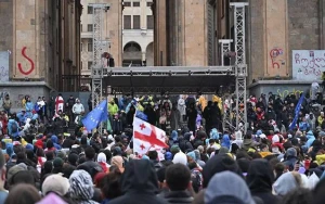 Tbilisidə etirazlar davam edir 