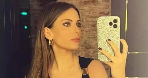 Eda Ece balaca körpəsi ilə poza verdi - FOTO