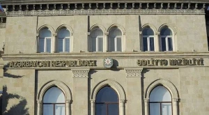 Notariusların fəaliyyətində yeni tələblər müəyyənləşdi