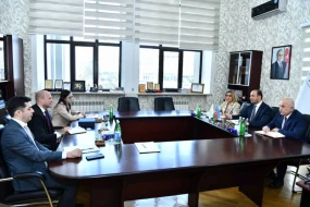 QS-in regional direktoru ADNSU-da oldu - FOTOLAR