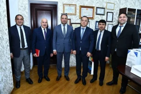Daşkənd Kimya Texnolgiya Universitetinin rektoru ADNSU-da oldu - FOTOLAR