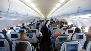 Yaponiyada qorxulu qəza: 2 sərnişin təyyarəsi toqquşdu