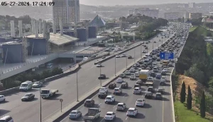 Bakının 19 yolunda tıxac var - SİYAHI