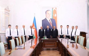 2 prokuror vəzifədən azad edildi - FOTO