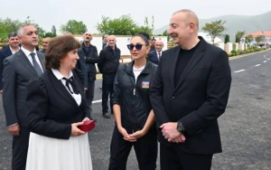 Prezident Xocalıda evləri bir-bir gəzdi - VİDEO