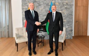 Prezident həmkarını təbrik etdi