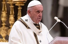 Vatikan Papanın \"homofobik\" ifadələrinə görə üzr istədi