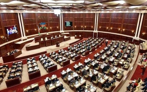 Parlamentin növbədənkənar sessiyası çağırıldı