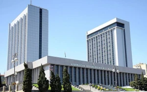 Bu layihələrin müzakirəsi payıza qaldı 