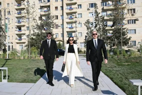 Prezident Zəfər parkının açılışında iştirak etdi - YENİLƏNİB (FOTOLAR)