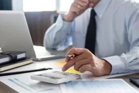 Məşhur aktyor 840 manat cərimələndi - FOTO