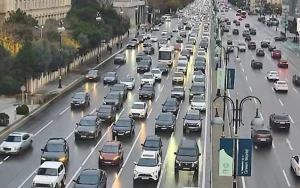 Bu yollarda tıxac var - SİYAHI
