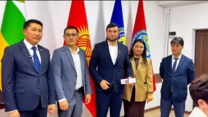 Soydaşımız Qırğızıstanda deputat seçildi - FOTO