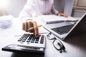 Kredit borcuna görə bankı məhkəməyə verib təzminat almaq olar