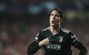 \"Yuventus\" futbolçusunu satır? 
