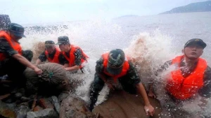 \"Trami\" qasırğası Çini vurdu - Ölən var