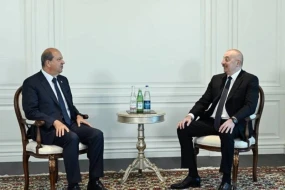 Ersin Tatar İlham Əliyevə zəng etdi