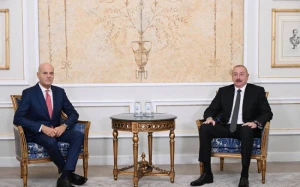 Prezident Romada görüş keçirdi 