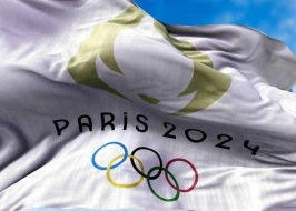 19 yaşlı qız Parisdə “qızıl” qoymadı 