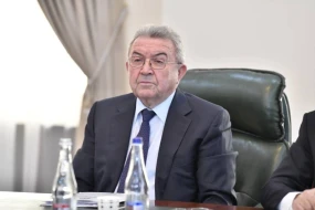 \"700 bal toplamaq savad göstəricisi deyil\" - Misir Mərdanov