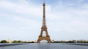 Eyfel qülləsindən olimpiya halqalarının götürülməsi tələb edildi