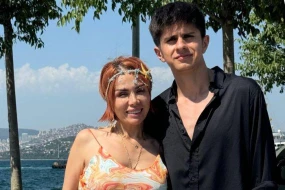 Esmira Qafarovanın həm özü, həm də oğlu tələbə oldu