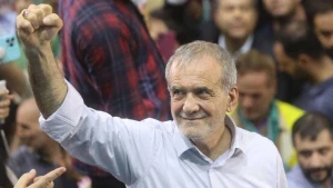 \"Əxlaq polisi artıq qadınları narahat etməyəcək\" - Pezeşkian