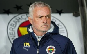Qalmaqallı hərəkətindən sonra mətbuat konfransına qatılmadı 