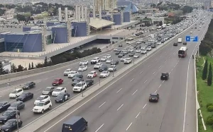Bakının bu yollarında tıxac var