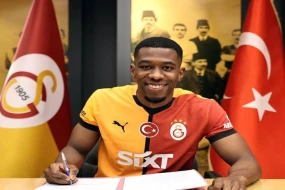 \"Qalatasaray\" Karlos Kuestanı transfer edib