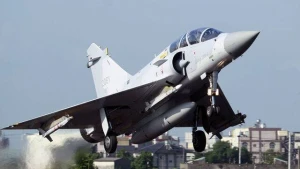 “Mirage” döyüş təyyarələri Ukraynaya gətirildi 