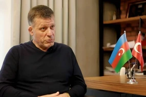 \"Oleq Bakinski\" ev dustaqlığına çıxmaq istəyir