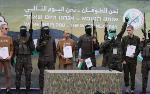 HƏMAS daha 3 girovu azad etdi 