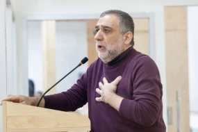 Erməniəsilli şəxsin təqsirləndirildiyi cinayət işinin məhkəmə baxışı davam etdirilir - Fotolar