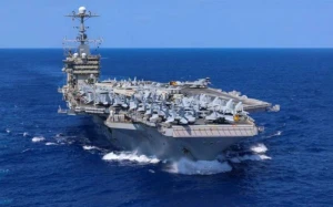 ABŞ gəmisi qəzaya uğradı 