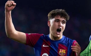 \"Barselona\" futbolçusu ilə müqavilə müddətini uzatdı