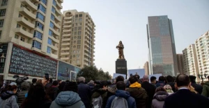 Azərbaycanın Belqraddakı səfirliyində bayraq endirildi