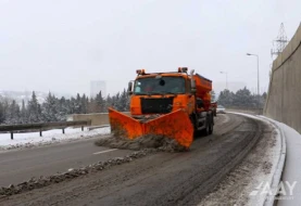 Yollar qardan və buzdan belə təmizləndi - VİDEO
