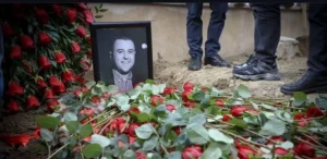 Aktyor Azər Baxşəliyev ilə vida mərasimi keçirilir - FOTO/VİDEO - YENILƏNİB
