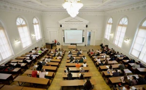 Rusiya “bakalavr” pilləsini ləğv edəcək