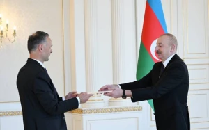 İlham Əliyev yeni səfirin etimadnaməsini qəbul etdi 