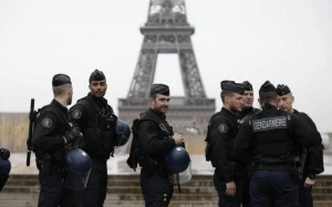 \"Əlcəzair blogeri qəbul etməməklə Parisi alçaltmaq istəyir\" - Fransa DİN