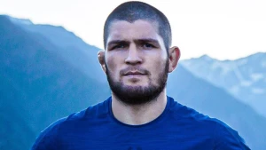 Həbib ABŞ-də təyyarədən düşürüldü - VİDEO