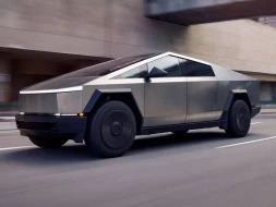 İnsanları yanğınlardan xilas etmək üçün \"Cybertruck\" karvanı - VİDEO