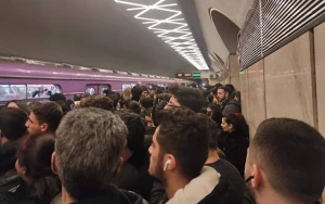Metroda işıq kəsildi - Qatarlar gecikir&nbsp;&nbsp;
